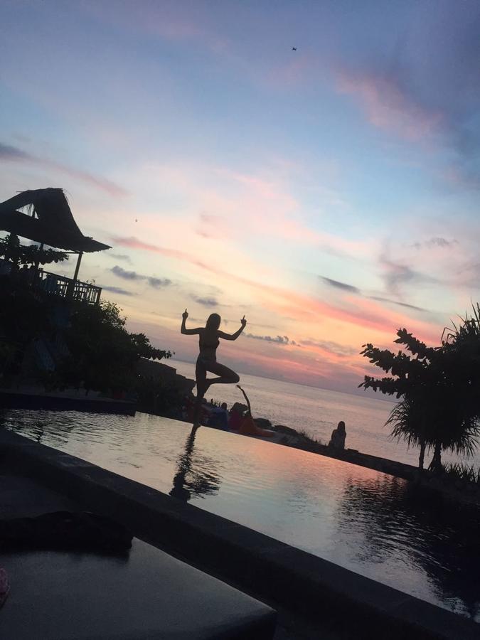 Dodol Lembongan Cliff Sunset Hotel Exterior photo