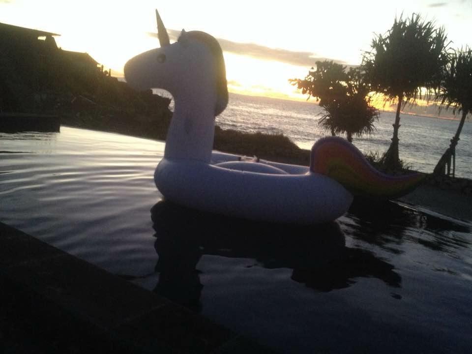 Dodol Lembongan Cliff Sunset Hotel Exterior photo