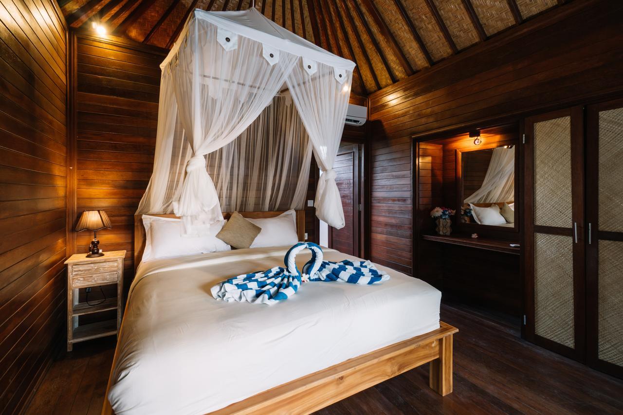 Dodol Lembongan Cliff Sunset Hotel Exterior photo