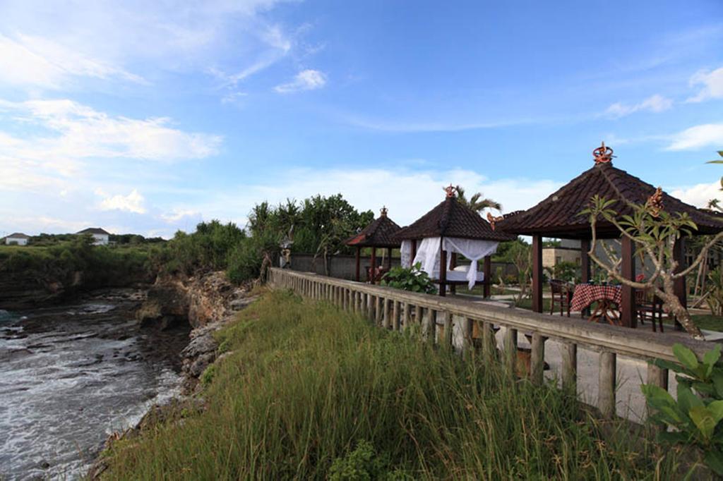 Dodol Lembongan Cliff Sunset Hotel Exterior photo