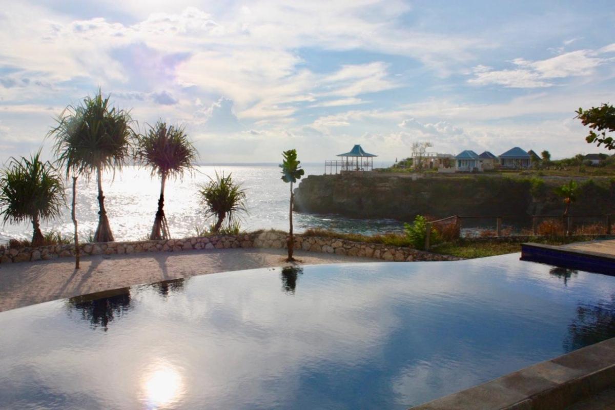 Dodol Lembongan Cliff Sunset Hotel Exterior photo